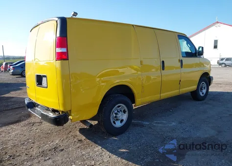 2018 Chevrolet Express 2500 Work Van из США, поврежденный, VIN 1GCWGAFG3J1321963